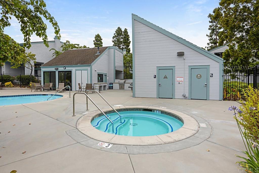 3242 Via Alicante La Jolla, CA 92037 - Photo 22 of 27 a view of outdoor space yard and house