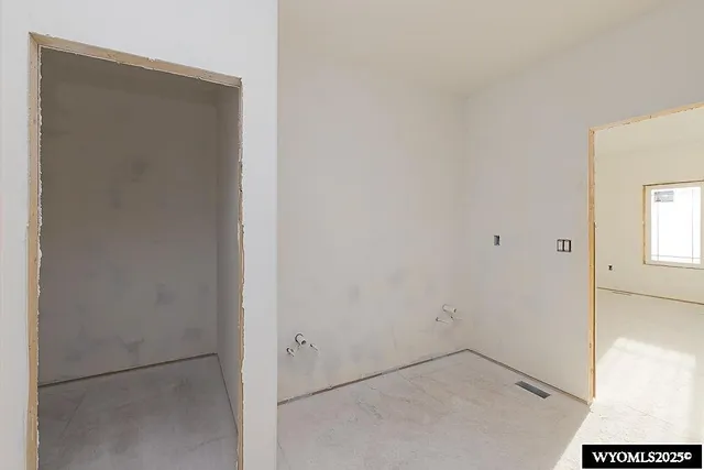 $595,000 | 1880 Bachelors Drive, Rock Springs, WY 82901