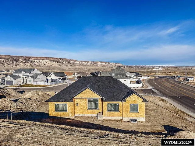 $595,000 | 1880 Bachelors Drive, Rock Springs, WY 82901
