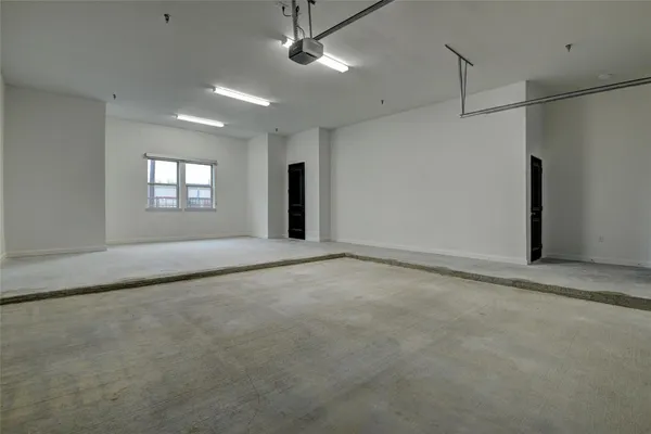 $3,344 | 6400 Washington St Avenue, Unit 103, Houston, TX 77007