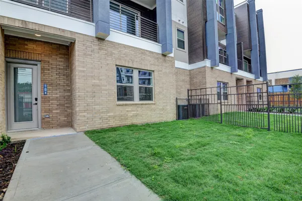 $3,344 | 6400 Washington St Avenue, Unit 103, Houston, TX 77007