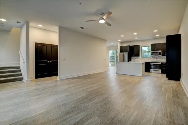 $3,344 | 6400 Washington St Avenue, Unit 103, Houston, TX 77007