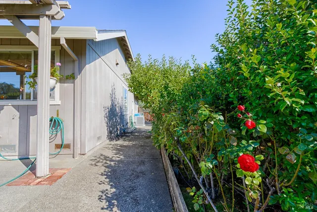 $929,000 | 240 Silver Creek Circle, Santa Rosa, CA 95409