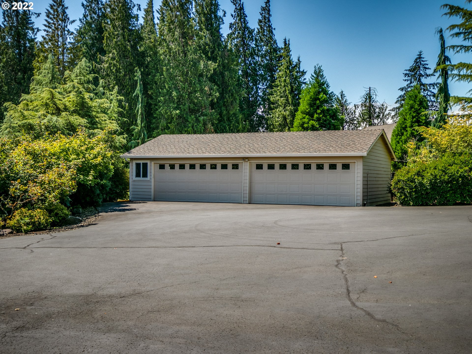 3515 Northwest 221st Street Ridgefield, WA 98642 - Photo 28 of 32 front view of a house with a yard