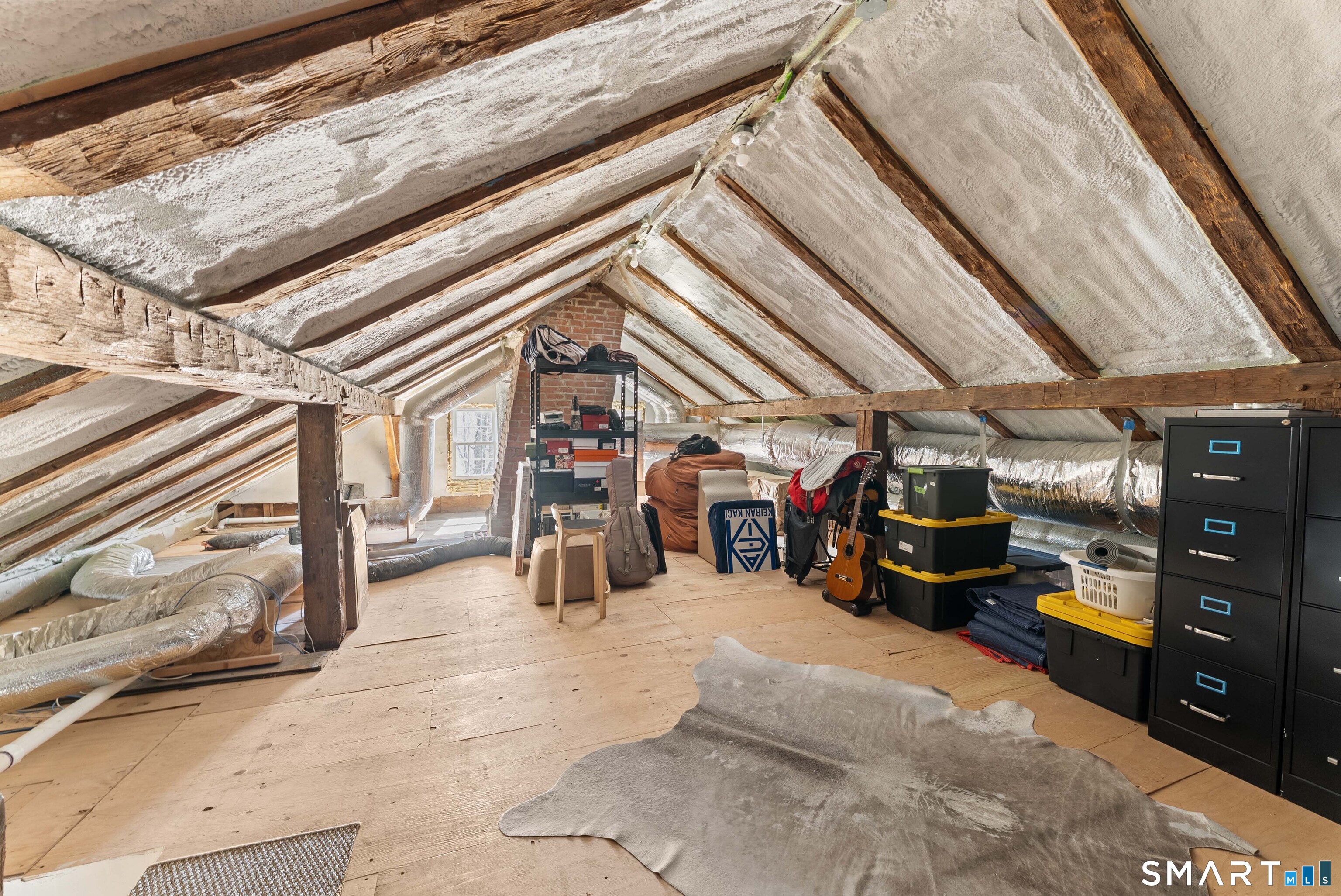382 Weekeepeemee Road Woodbury, CT 06798 - Photo 33 of 40 a view of a garage with storage