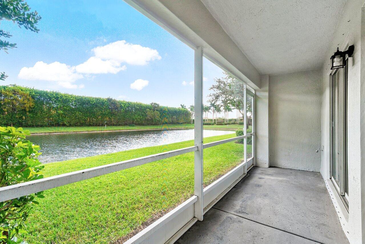 5206 Crossing Rocks Court Riviera Beach, FL 33407 - Photo 24 of 49 Lake View