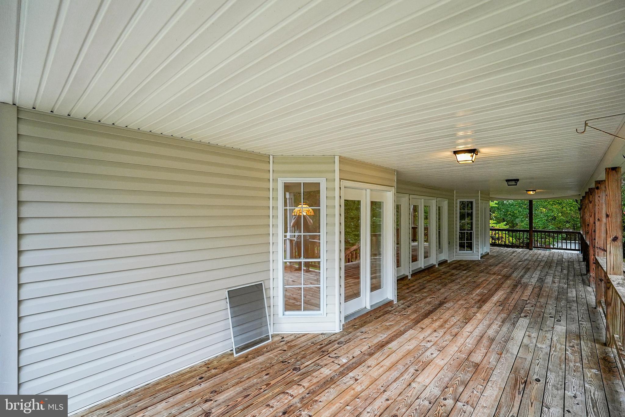 18 Hall Road Front Royal, VA 22630 - Photo 10 of 44 Back deck