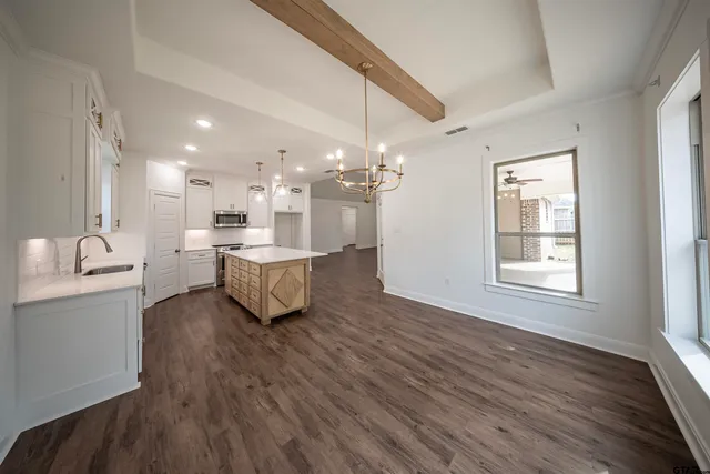 $412,000 | 808 Black Bird Way, Whitehouse, TX 75791