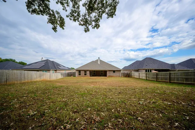 $412,000 | 808 Black Bird Way, Whitehouse, TX 75791