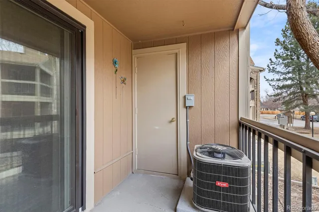 a room that has a stove and a door