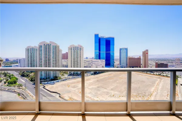 $2,300 | 222 Karen Avenue, Unit 2506, Las Vegas, NV 89109