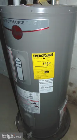 $2,400 | 3622 Lincoln Highway East, Thorndale, PA 19372