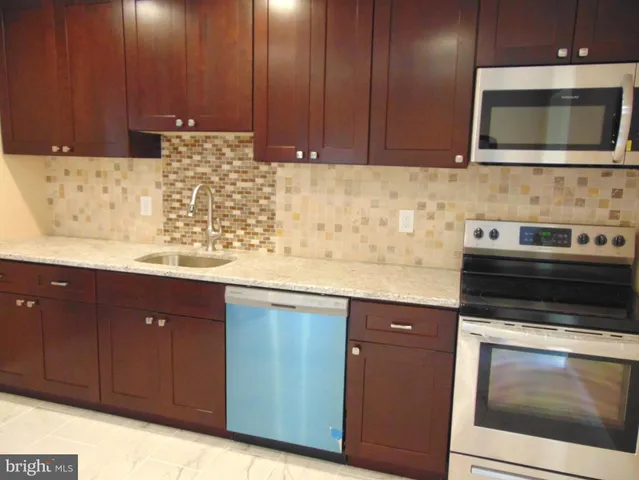 $2,400 | 3622 Lincoln Highway East, Thorndale, PA 19372