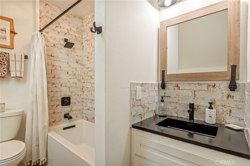 660 Spring Drive Crestline, CA 92322 - Photo 25 of 36 Such a CUTE Bathroom!