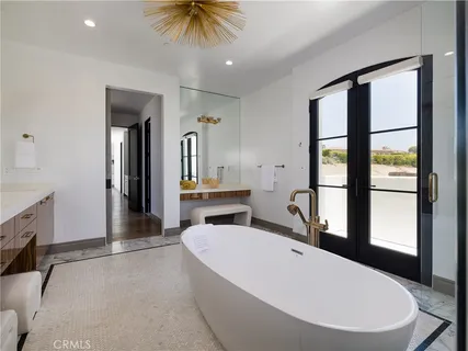 $7,948,888 | 32009 Cape Point Drive, Rancho Palos Verdes, CA 90275