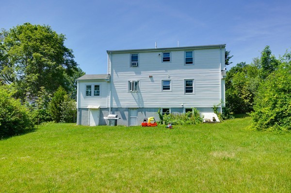 70 Hooper Road Dedham, MA 02026 - Photo 2 of 14 Gallery Image 2