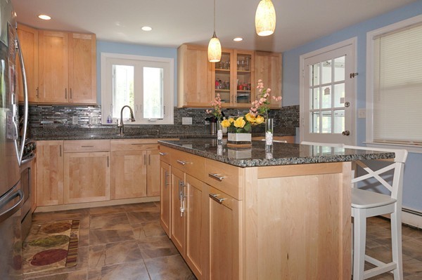 70 Hooper Road Dedham, MA 02026 - Photo 4 of 14 Gallery Image 4