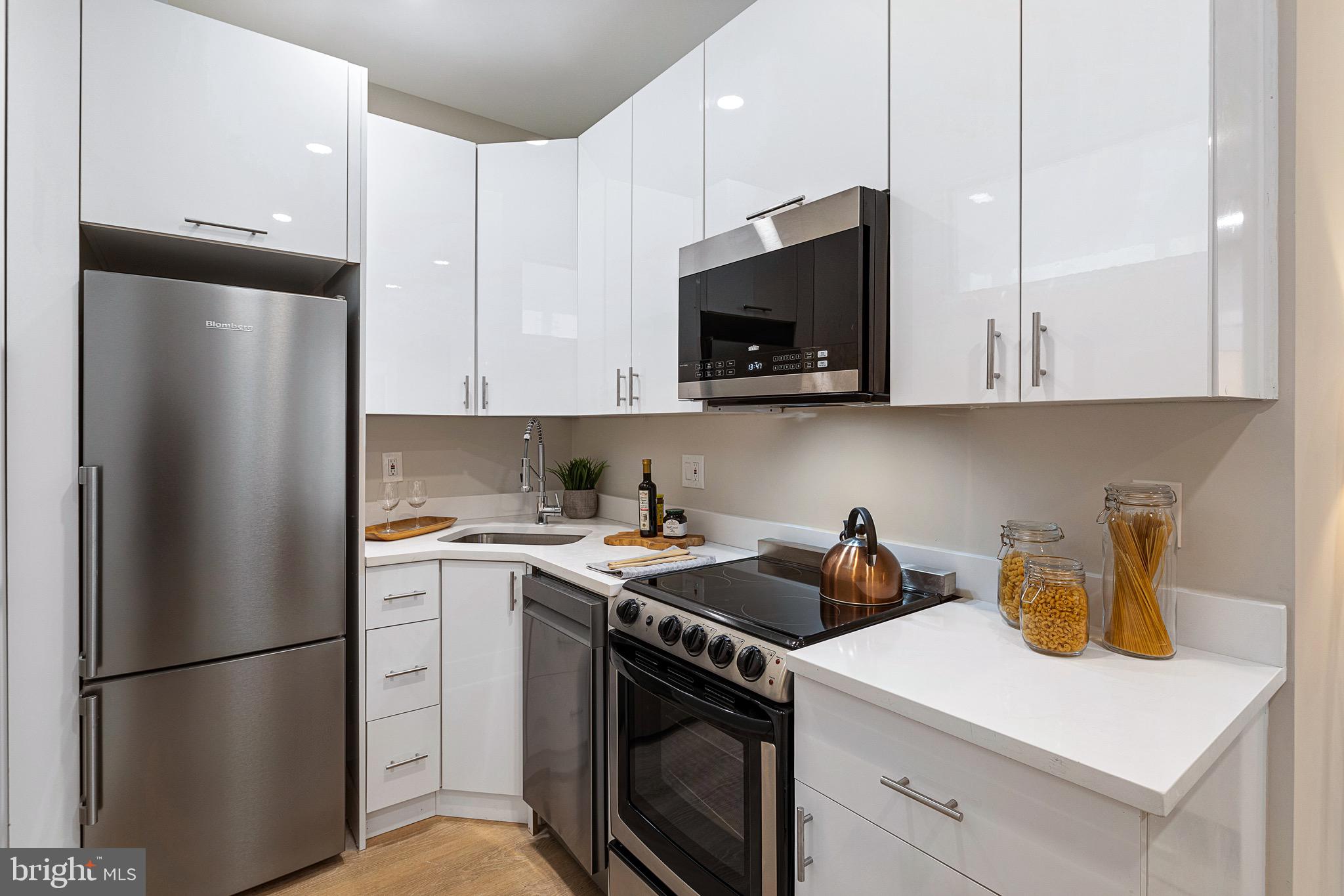 820 18th Street Northeast, Unit 102 Washington, DC 20002 - Photo 3 of 9