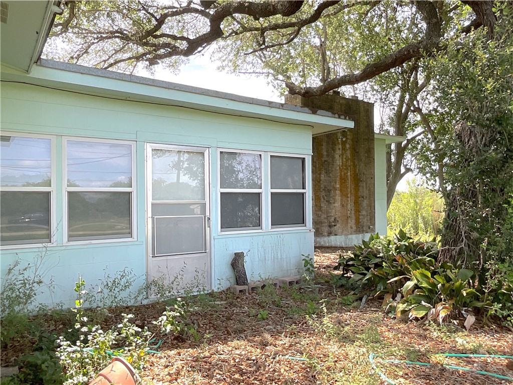 311 West Ward Street Refugio, TX 78377 - Photo 28 of 40