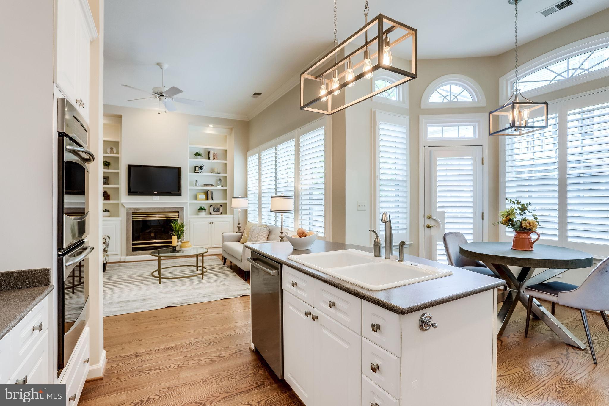 12160 Tryton Way Reston, VA 20190 - Photo 5 of 53