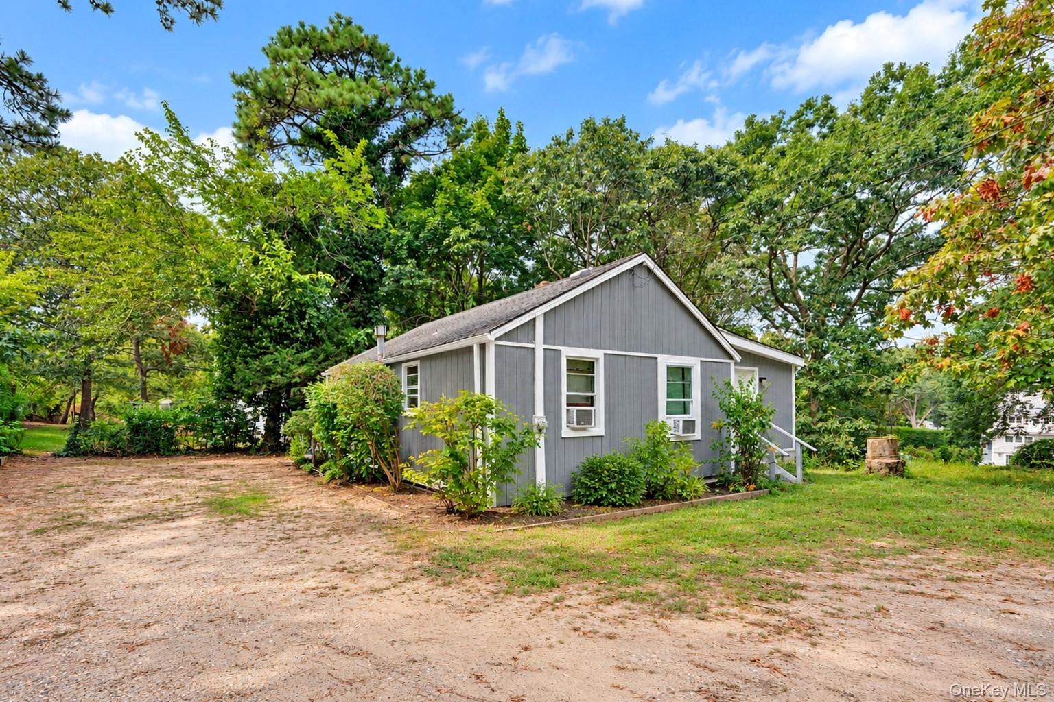 45 Peconic Road Hampton Bays, NY 11946 - Photo 8 of 18 2 bedroom house, electric heat