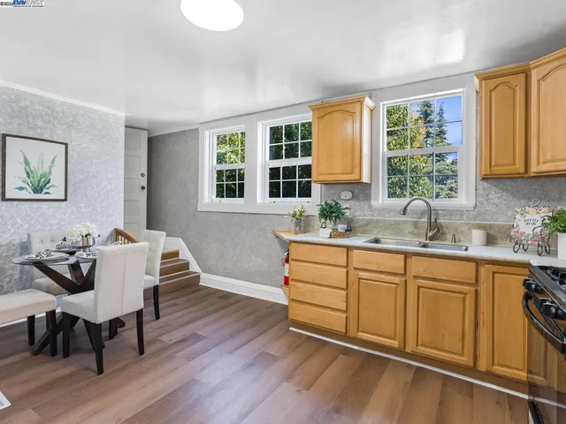 $898,000 | 473 Newton Avenue, Oakland, CA 94606