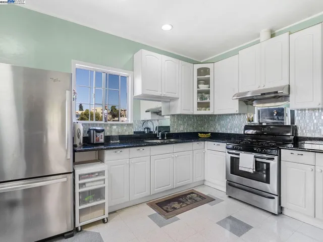 $898,000 | 473 Newton Avenue, Oakland, CA 94606