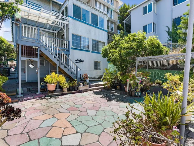 $898,000 | 473 Newton Avenue, Oakland, CA 94606