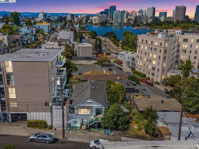 $898,000 | 473 Newton Avenue, Oakland, CA 94606