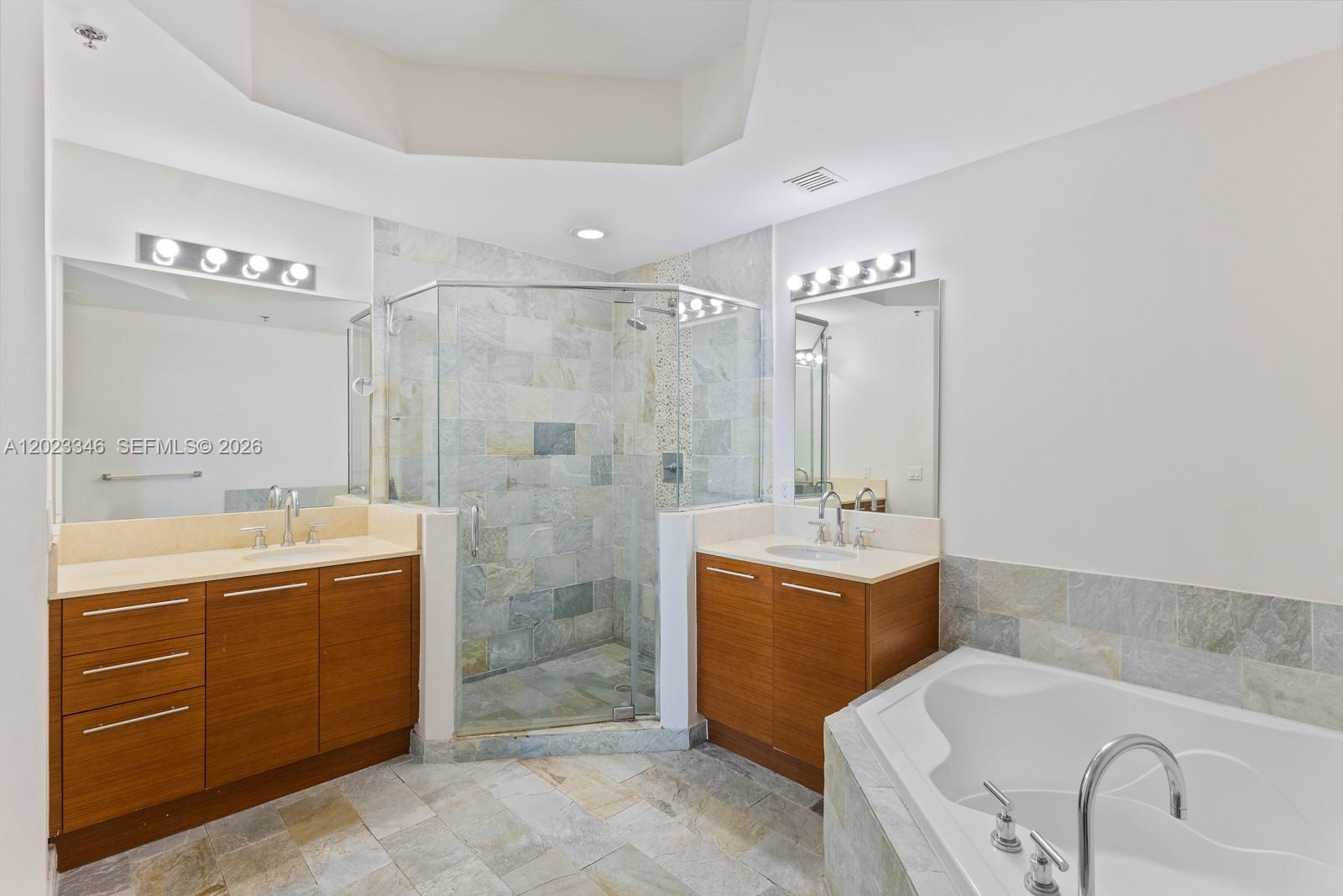 2641 North Flamingo Road, Unit 2408N Sunrise, FL 33323 - Photo 7 of 31
