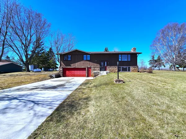 $279,000 | 17132 River Oaks Boulevard, Fergus Falls, MN 56537