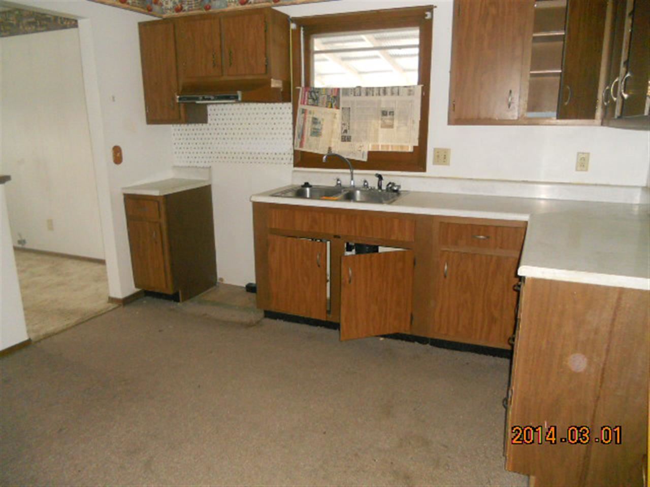 280 Hansford Street Carthage, IL 62321 - Photo 3 of 9