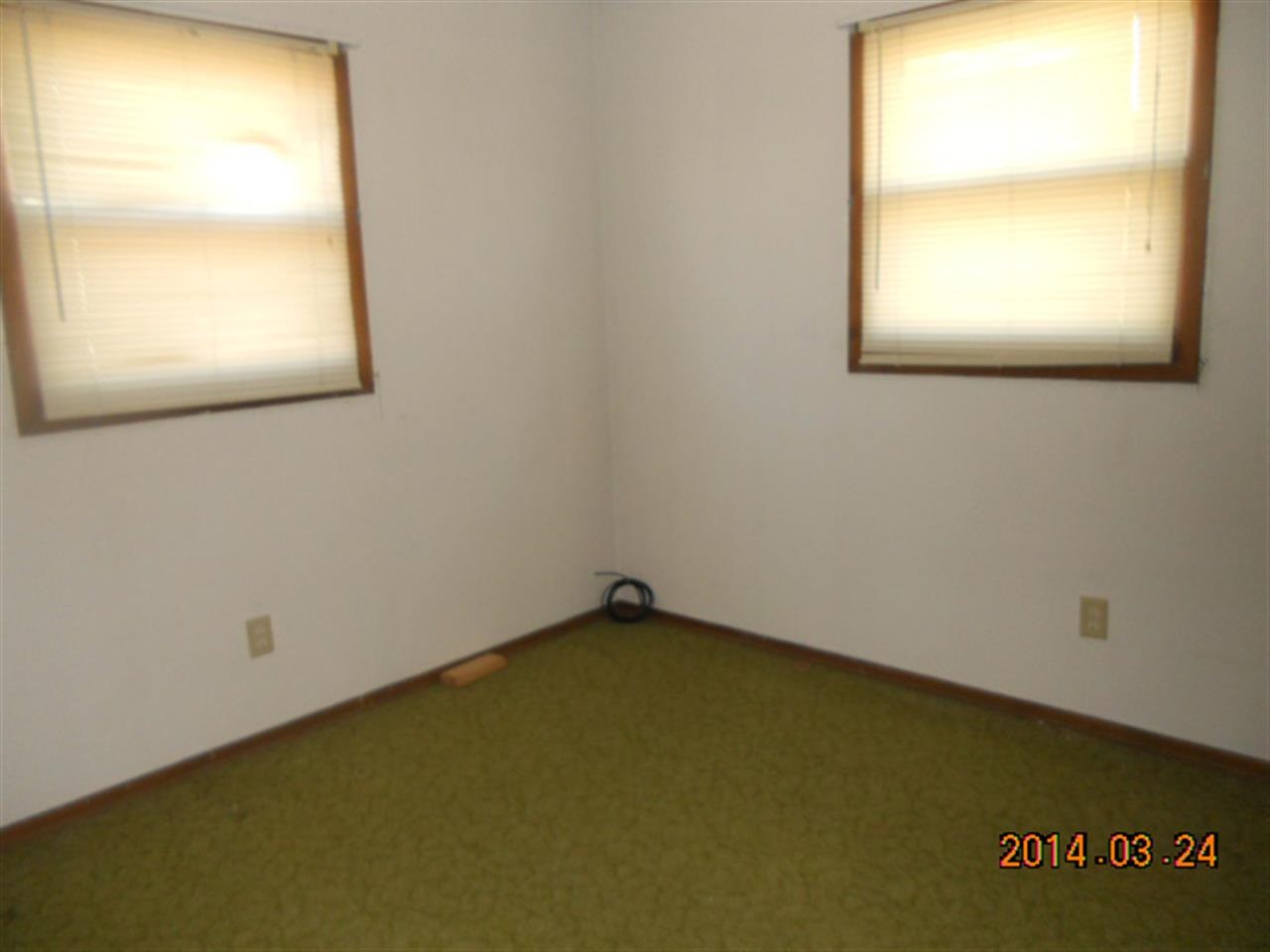 280 Hansford Street Carthage, IL 62321 - Photo 8 of 9
