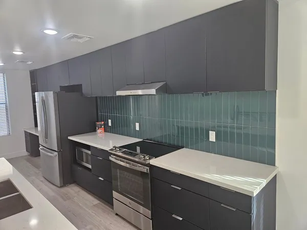 $2,450 | 283 South Roosevelt Street, Tempe, AZ 85281