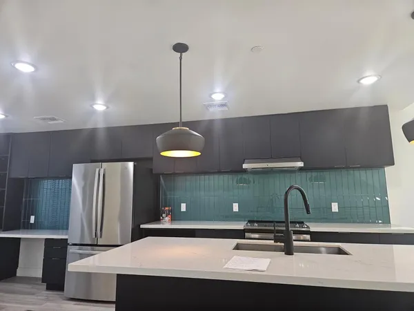 $2,450 | 283 South Roosevelt Street, Tempe, AZ 85281
