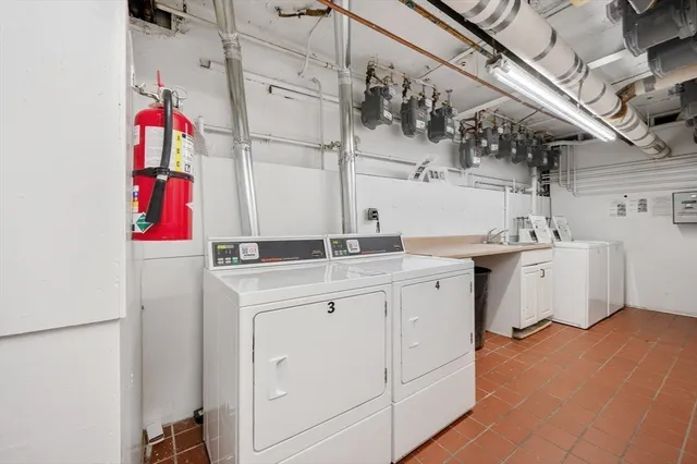 $2,800 | 21 Sutherland Road, Unit 15, Boston, MA 02135