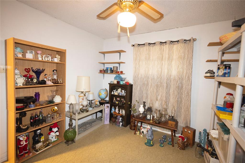 809 Lomo Street Fort Worth, TX 76110 - Photo 25 of 31