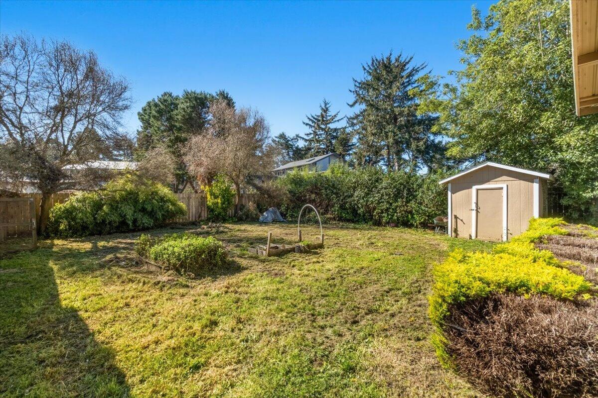 772 Eucalyptus Road McKinleyville, CA 95519 - Photo 15 of 20 19-DSC01200-HDR_1