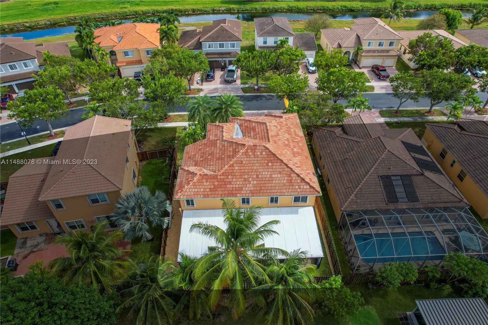 1436 Northeast 40th Road Homestead, FL 33033 - Photo 8 of 65 Gallery Image 8