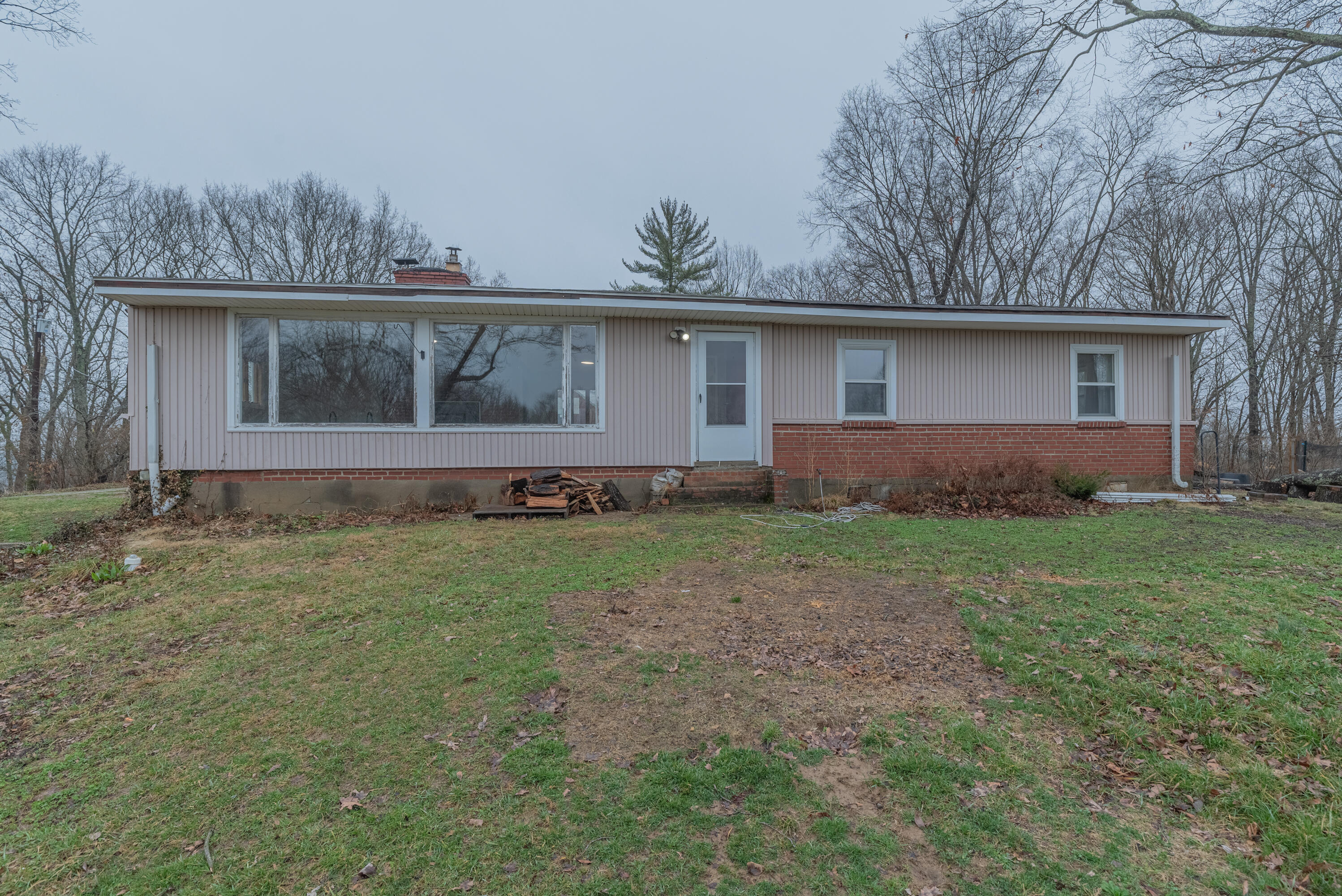 4825 Whites Road Latonia, KY 41015 - Photo 1 of 49 4825WhitesRoad_NKYSOLD-2
