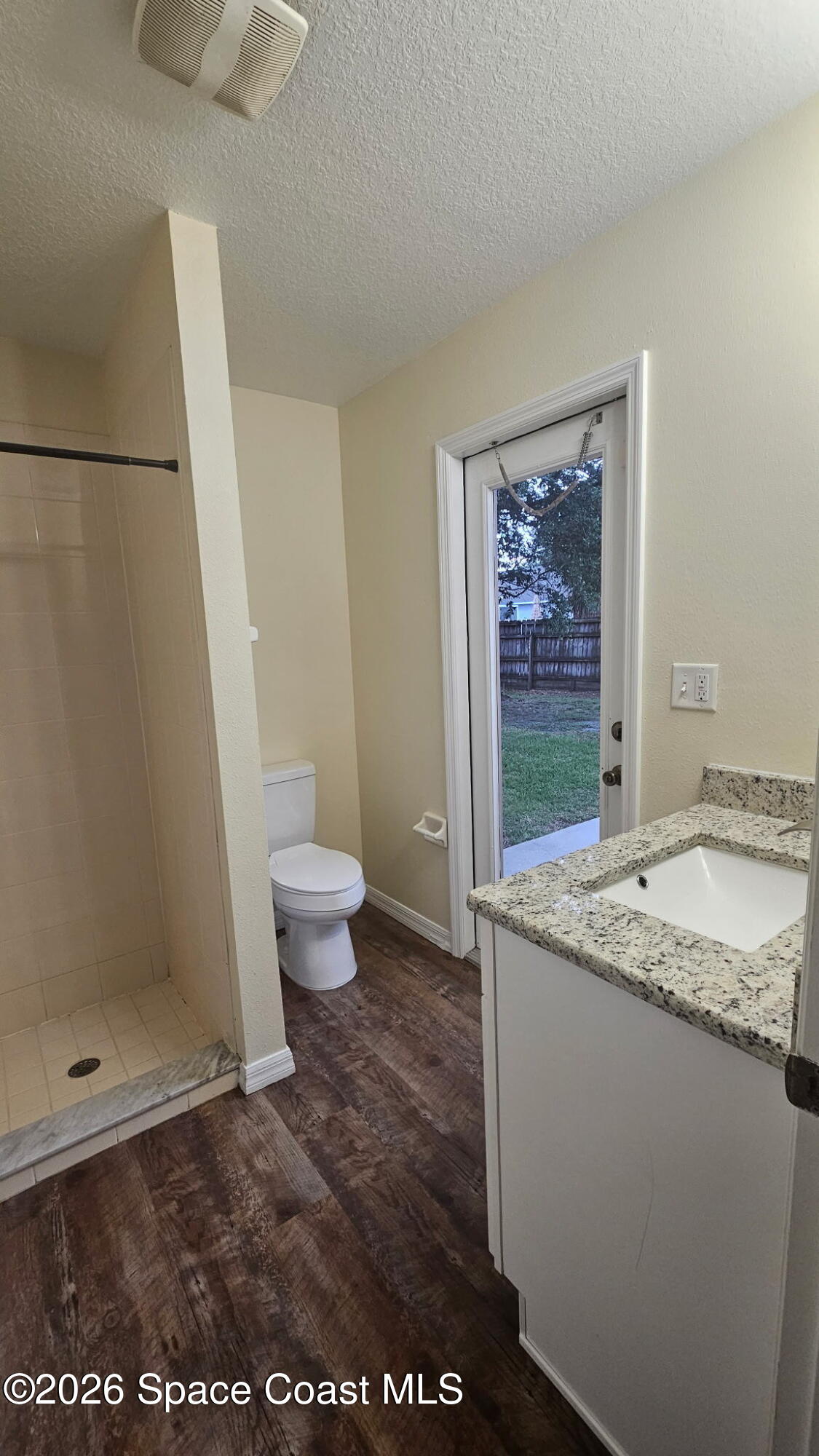 6150 Dees Road, Unit 6 Cocoa, FL 32927 - Photo 21 of 24 Third outside bathroom