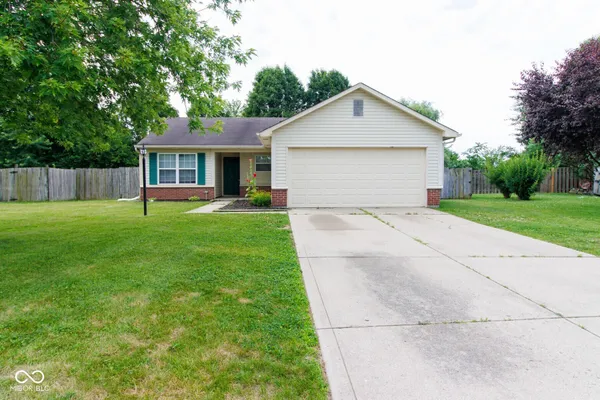 $2,200 | 4119 Manasota Court, Westfield, IN 46062