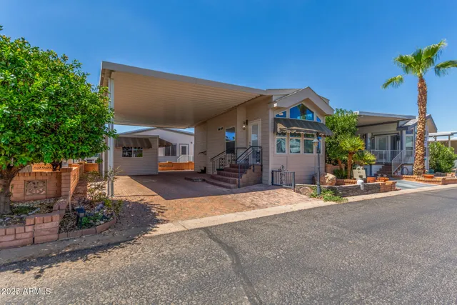 $179,900 | 111 South Greenfield Road, Unit 163, Mesa, AZ 85206