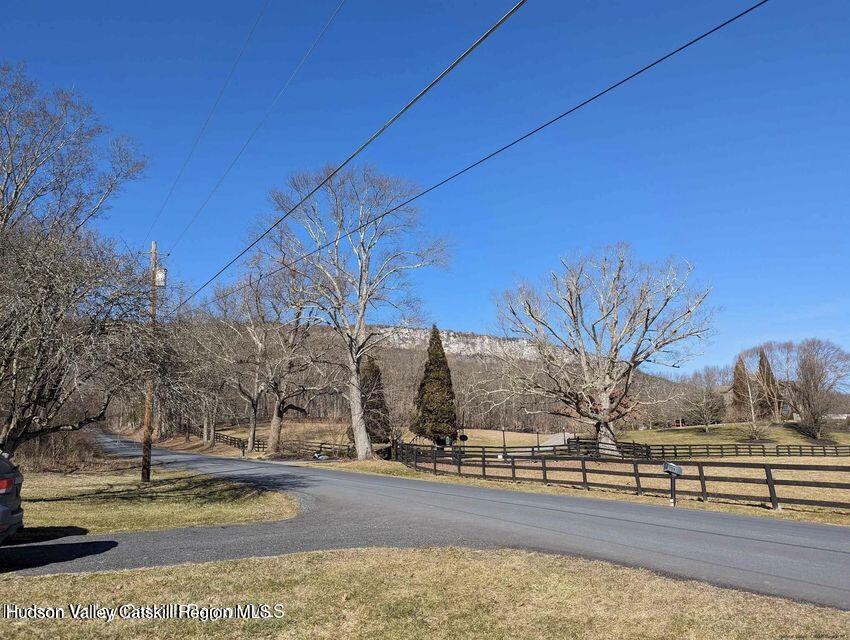 91 Shaft Road Gardiner, NY 12525 - Photo 3 of 29 20240710183830080844000000-o