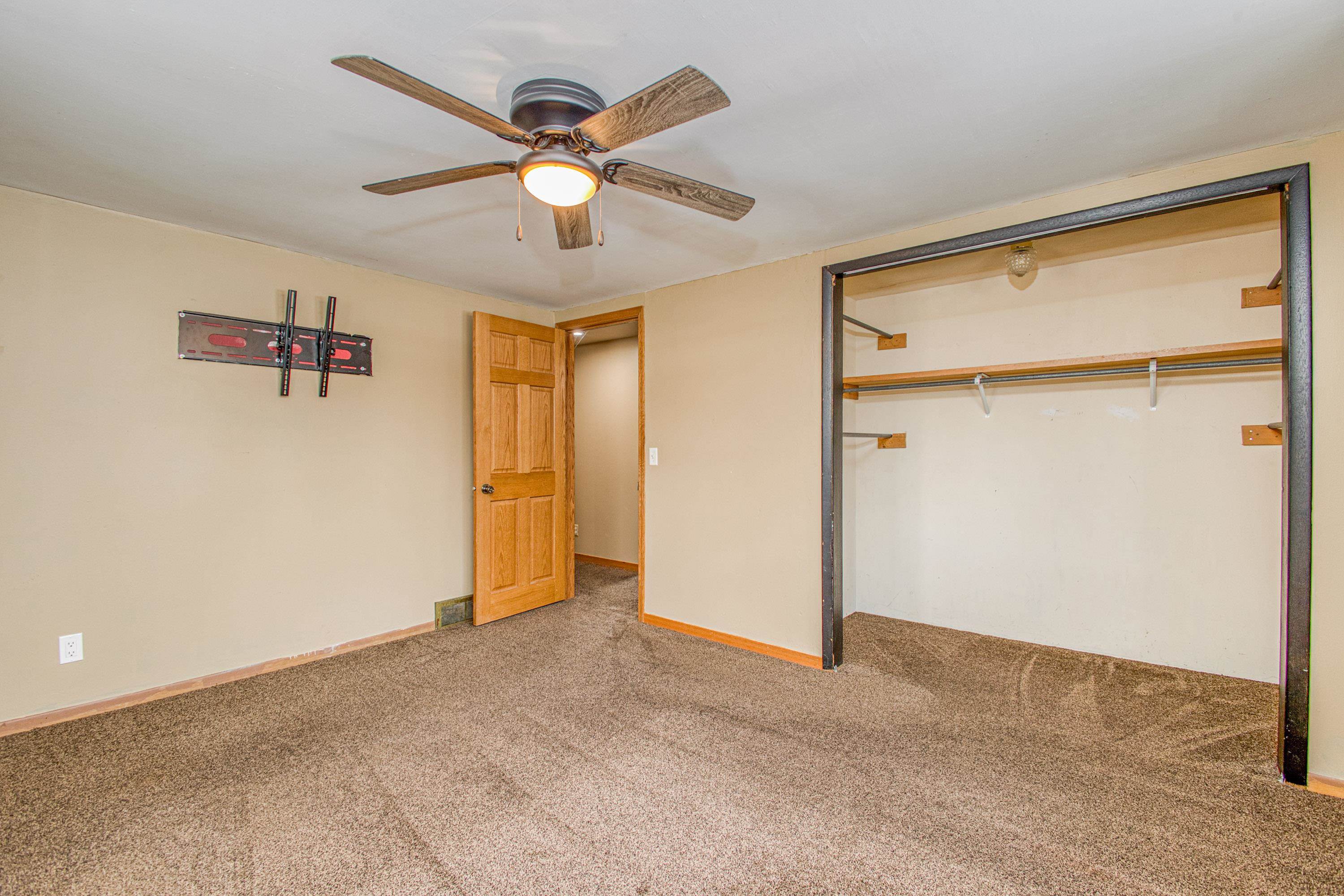 806 Driver Street Darlington, WI 53530 - Photo 15 of 35