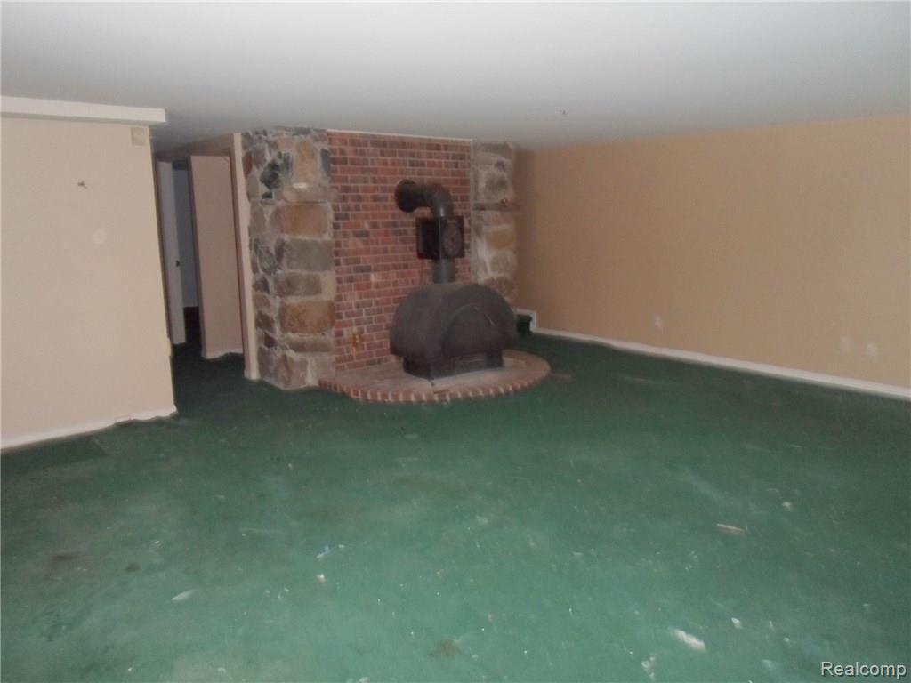 3974 Scholtz Road Lapeer, MI 48446 - Photo 14 of 17 Family_rec_Room.JPG