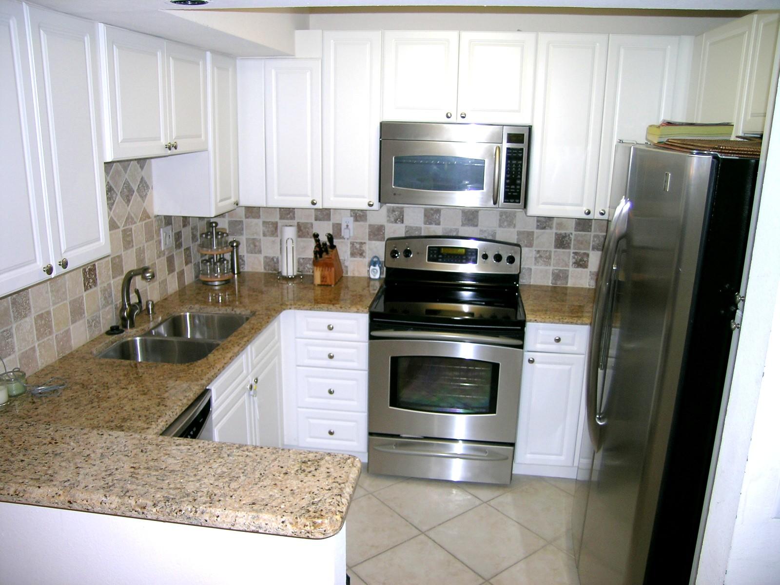 8074 Severn Drive, Unit A Boca Raton, FL 33433 - Photo 12 of 18 Kitchen