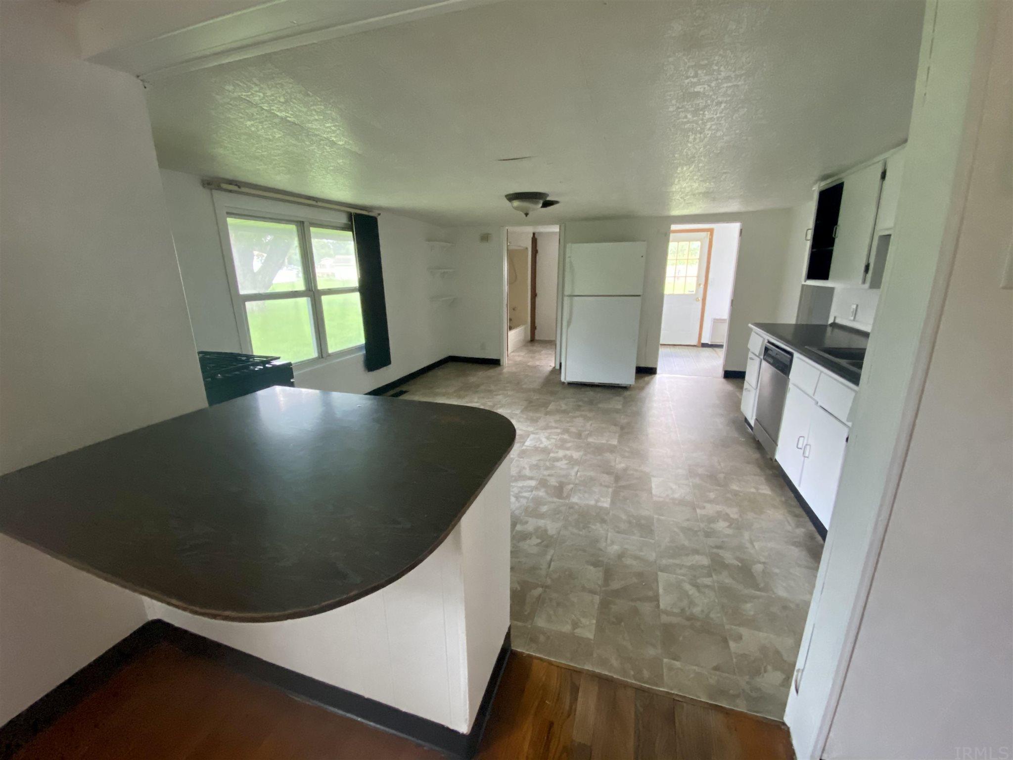 12569 Day Road Mishawaka, IN 46545 - Photo 4 of 9 Gallery Image 4