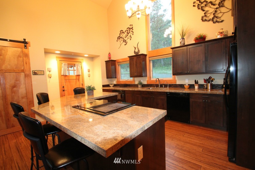 3959 Hidden Valley Road Cle Elum, WA 98922 - Photo 4 of 22 Gallery Image 4