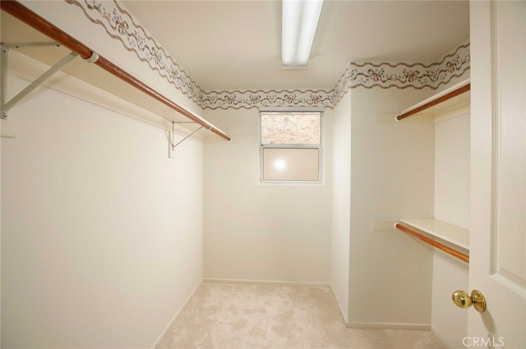 1029 Cornell Drive Burbank, CA 91504 - Photo 19 of 62 Walk-in